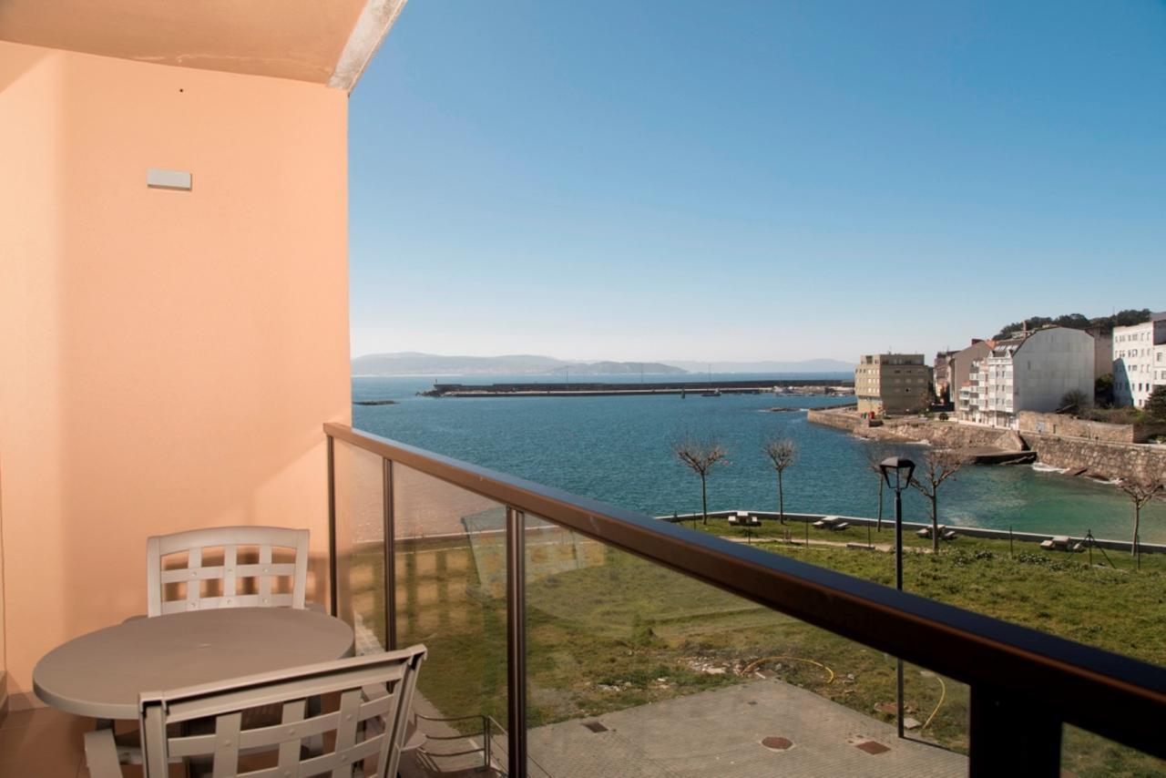 Apartamentos Turisticos Playa De Osmo Corme Exterior foto